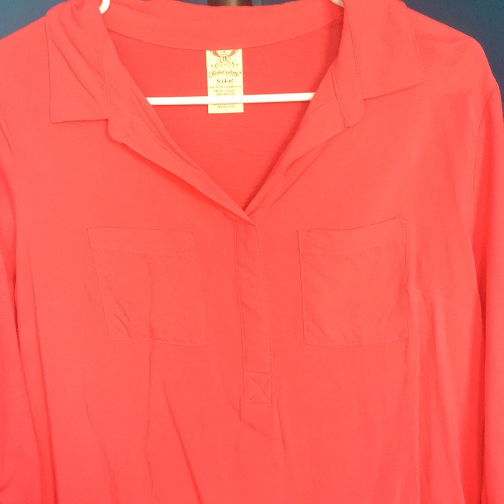 Top - Picture 2 of 3